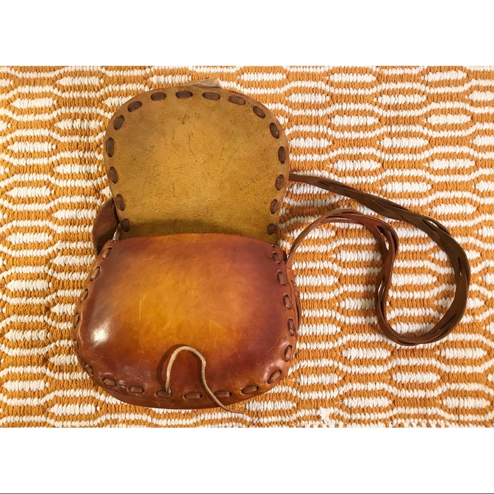 Vintage 60's leather handmade painted shoulder bag - Picture 5 of 6